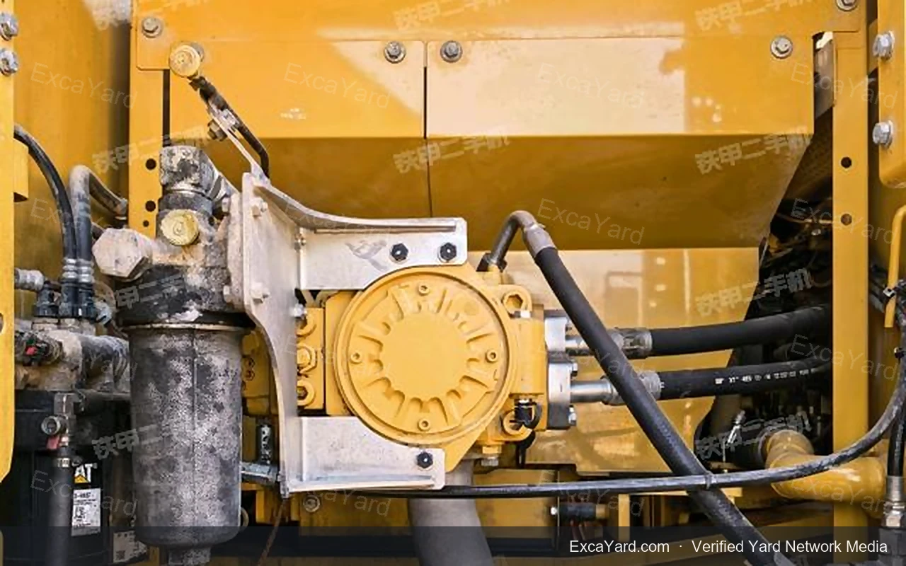 2021 Caterpillar 330 detail photo 4