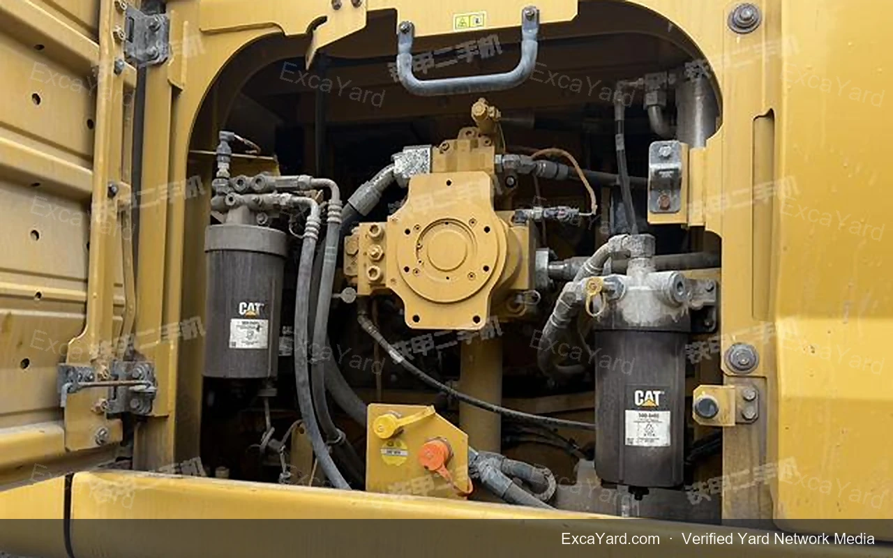 2022 Caterpillar 352 detail photo 4
