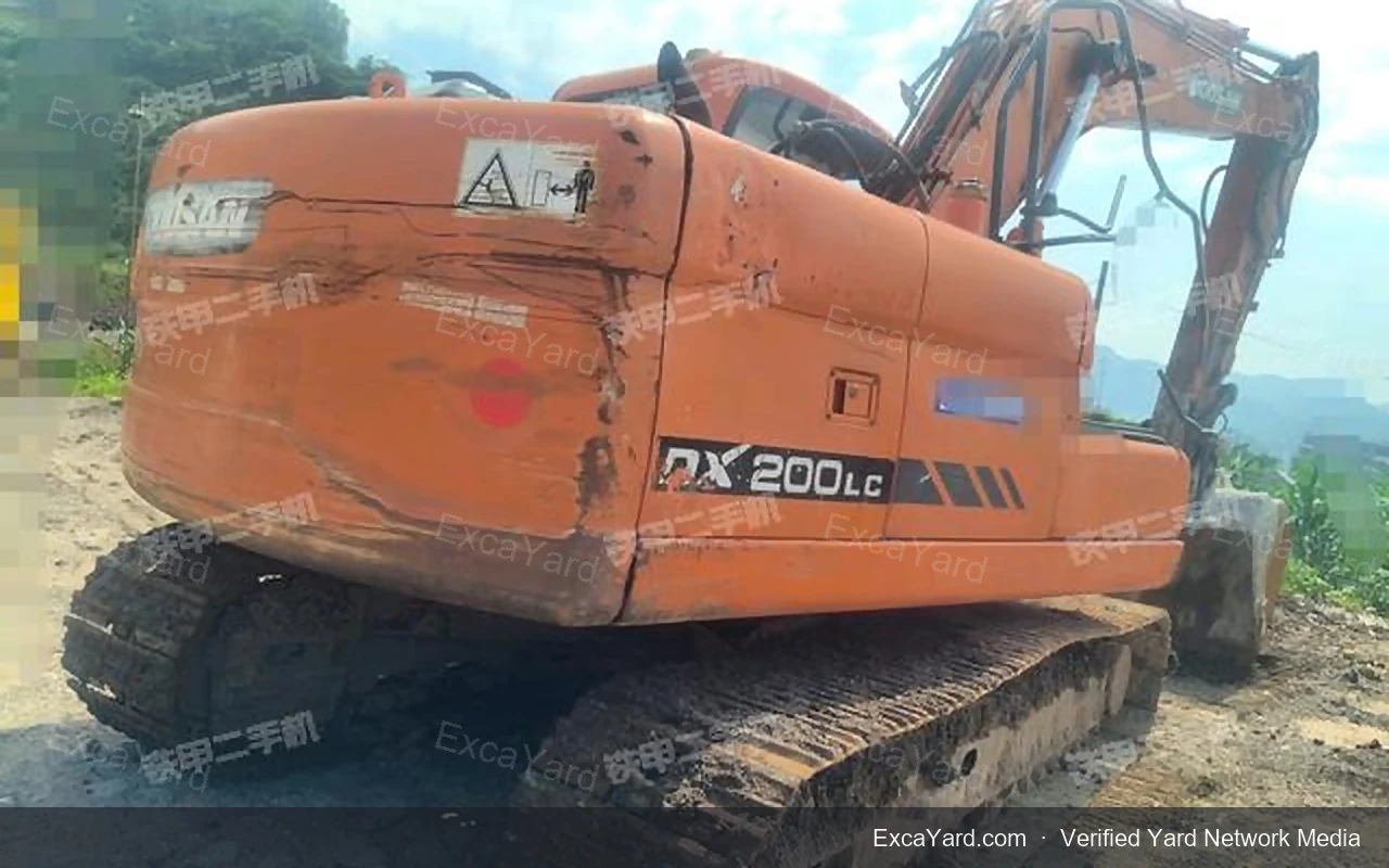2014 Doosan DX150LC detail photo 3