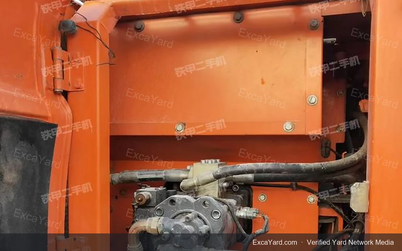 2015 Doosan DX150LC detail photo 4