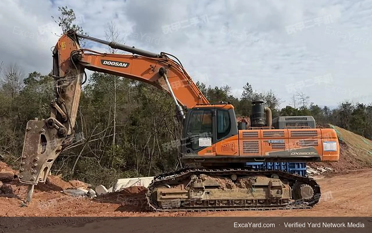 2021 Doosan DX560LC9CACE detail photo 2