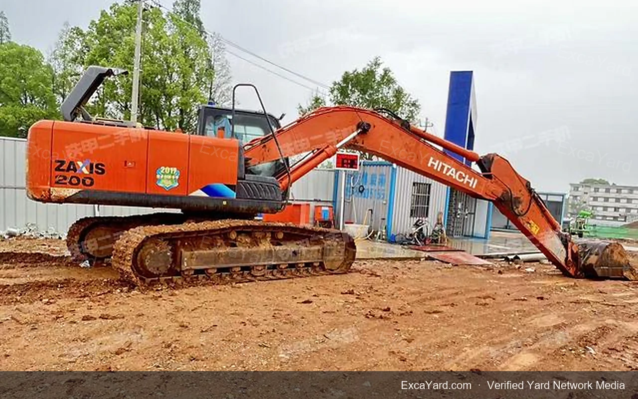 2021 Hitachi ZX2005A