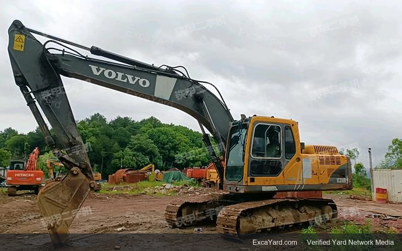 2015 Volvo EC210B